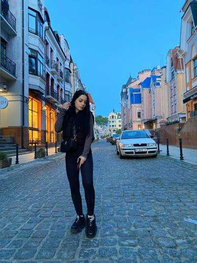 Олександра 33 ans киев Ukraine
