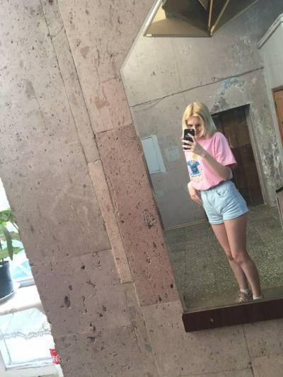 Alena 24 ans Kharkov Ukraine