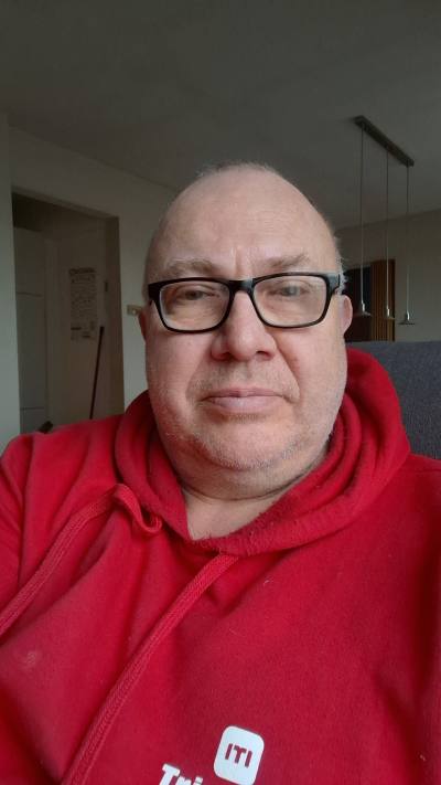 Marc 64 ans Oostende  Belgique