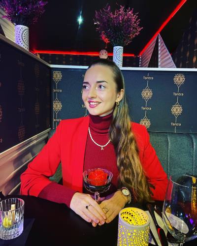 Anna 32 Jahre Edinburgh Großbritannien