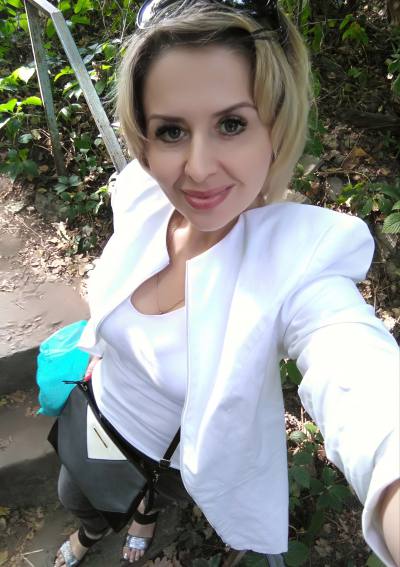 Natalie 47 ans Воронеж Russie