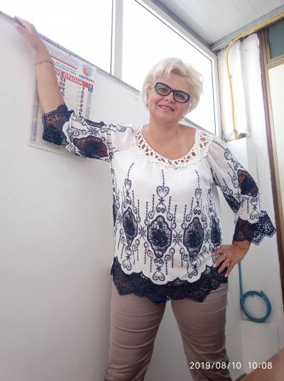 Olga 52 ans Slov'yansk  Ukraine