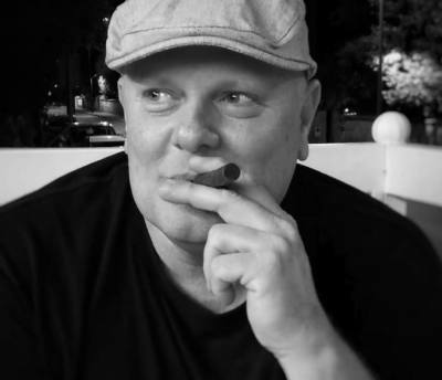 Alessandro 55 ans Livorno  Italie