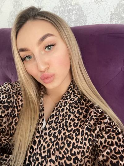 Darya 26 ans Donetsk  Ukraine