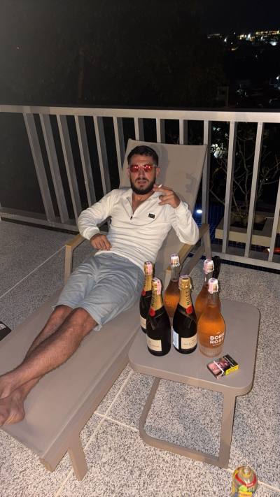 Amir 24 лет Nice  Франция