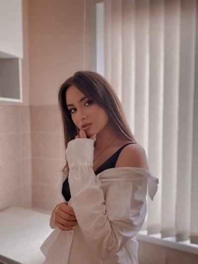Аліна 28 ans Ніжин  Ukraine