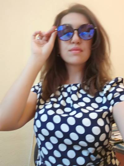 Olga 46 ans Kharkiv  Ukraine