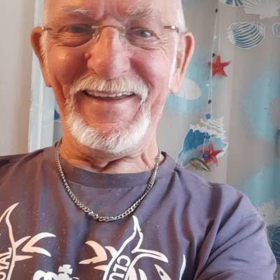 Wolfdieter 66 ans Greifswald Allemagne
