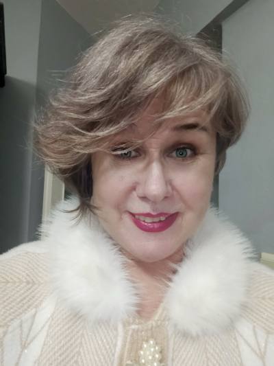 Iren 59 ans Moscou Russie