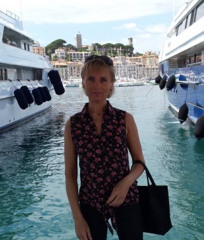 Nadèjda 62 ans Frejus France