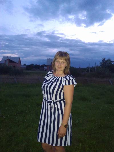 Viktoryia 31 ans Бигосово Biélorussie
