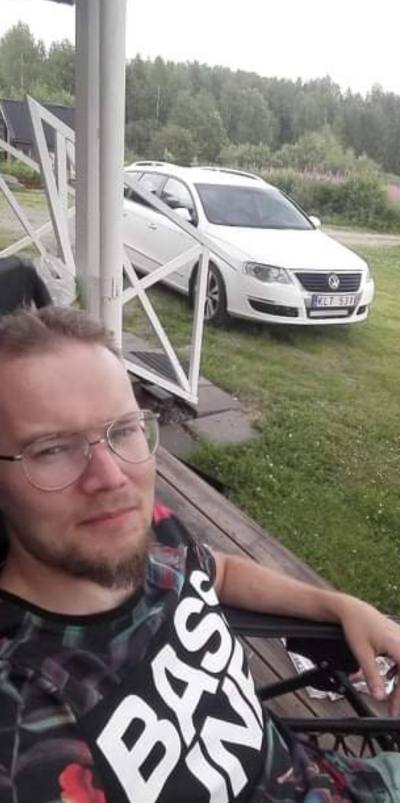 Jarmo 39 ans Skelleftea Suède