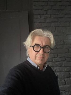 Sebastien 54 лет Lille Франция