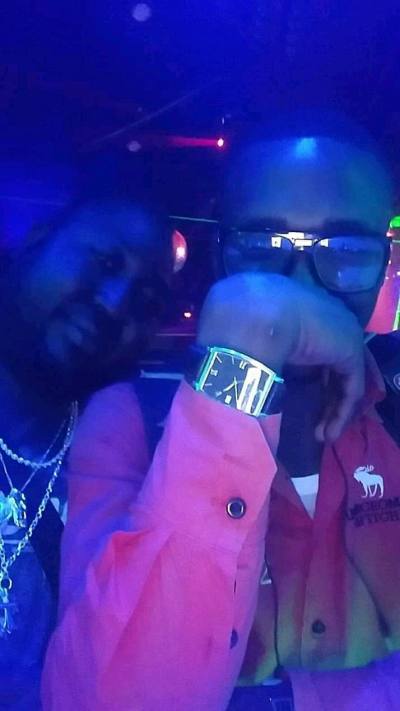 Nicolas 32 лет Libreville Gabon  Франция