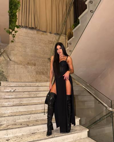 Polina 19 ans  Hamburg Allemagne