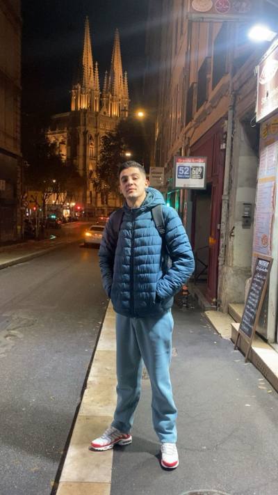 Simou 28 лет Marseille  Франция