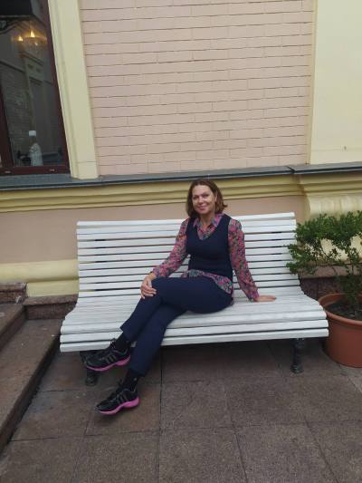 Tania 56 ans Mariupoi Ukraine