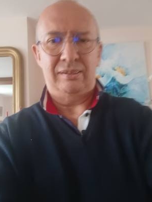 Bernard 67 лет Estrees Saint Denis Франция
