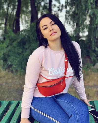 Anna 31 ans Kiev Ukraine