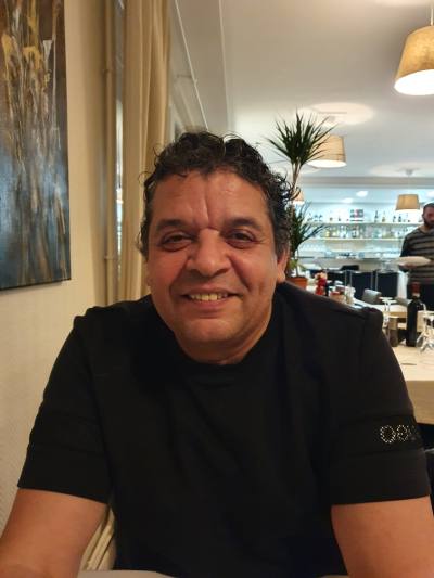 Alain 53 лет Mont Saint Martin Франция