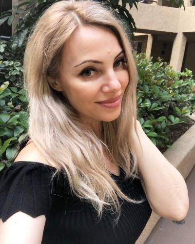 Veronika 47 ans Minsk Biélorussie