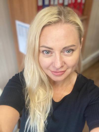 Irina 41 ans Krasnoyarsk Russie