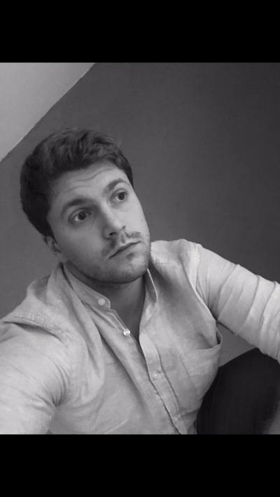 Pierre 31 лет 57455 Франция