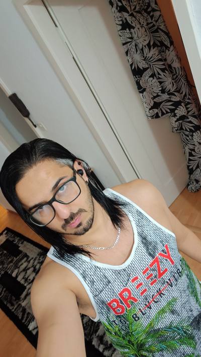 Emad 32 лет  Швейцария