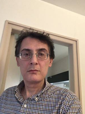 Alireza 51 ans Paris France