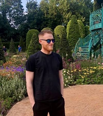 David 34 лет Belfast Великобритания