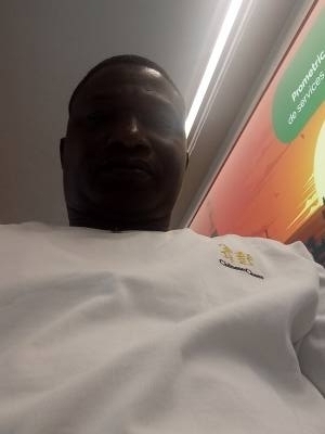 Martial 32 лет Châteauroux  Франция