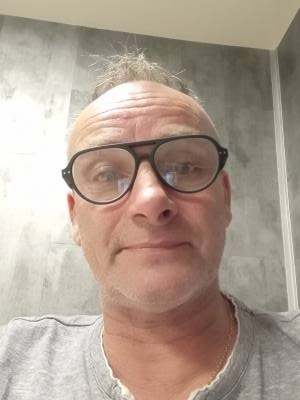 Franck 54 лет Frouard  Франция