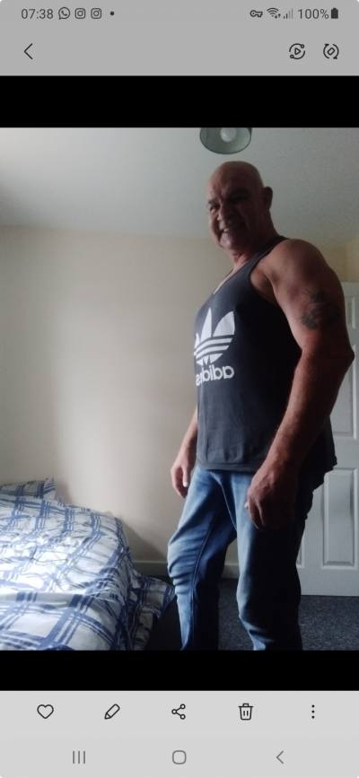 Patrick 59 ans Wrexham  Royaume-Uni