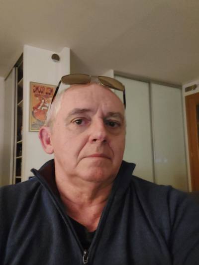Alain 65 лет Avignon  Франция