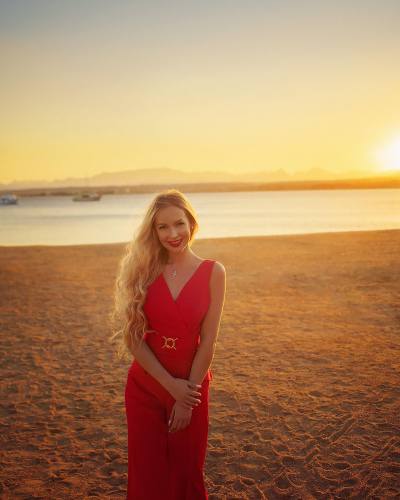 Yelyzaveta 36 ans Kyiv Ukraine