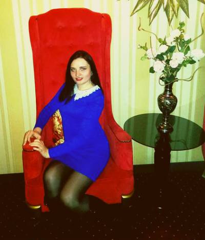 Julia 35 ans Kharkov Ukraine