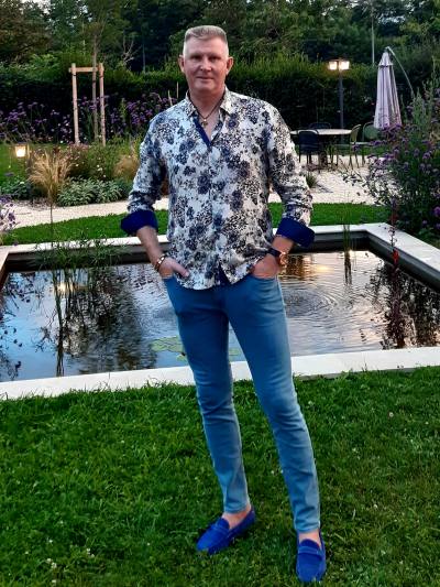 Youri 63 ans Balbigny France