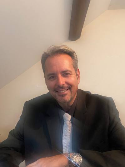 Chris 44 ans Paris France