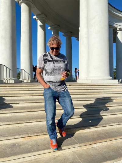 Philippe 54 ans Evian Les Bains France