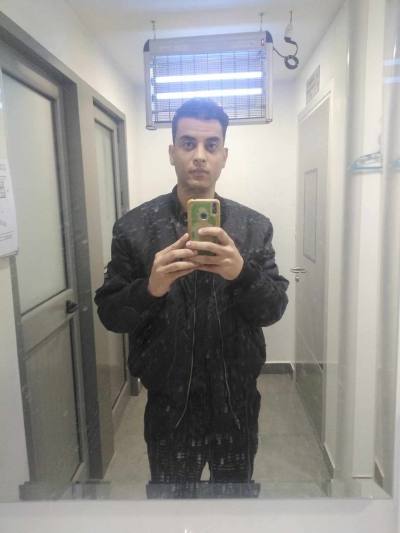 Kais 27 лет  Manouba Tunis Тунис