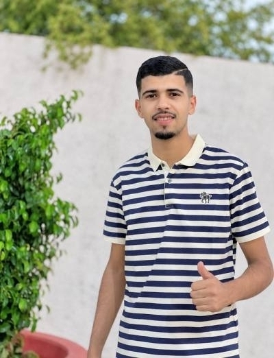Abdou 22 лет  Алжир