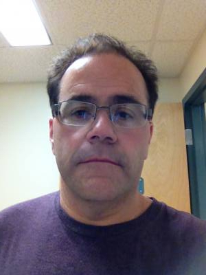 Steve 62 ans Kindersley Canada