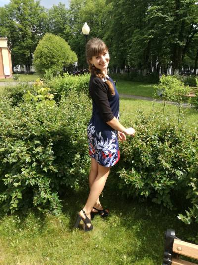 Elena 38 ans Витебск Biélorussie