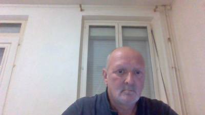 Denis 57 лет St Quentin Франция