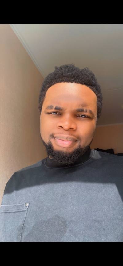 Joe 24 ans Tver Russie