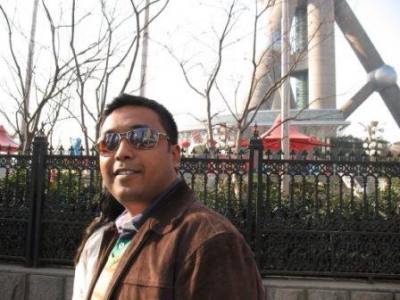 Larry 44 ans Manama Bahreïn
