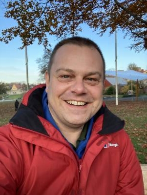 Andrew 45 лет Leicester  Великобритания