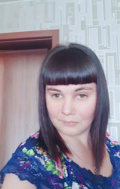Инна 32 ans Каменское  Ukraine
