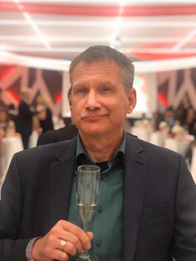 Andy 56 ans Karlsruhe Allemagne