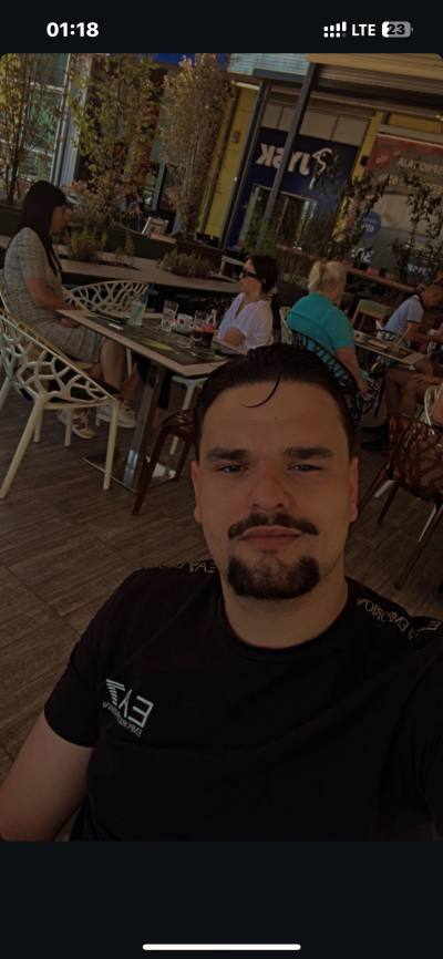 Davor 26 лет Frankfurt  Германия